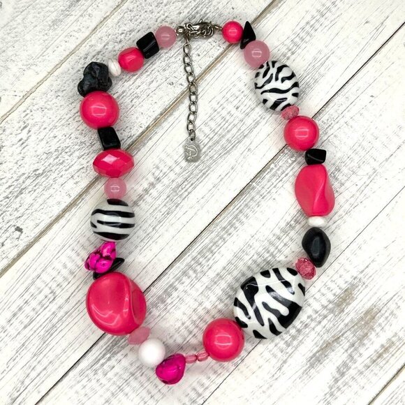 You and I Necklace Funky Fun Bold Pink Black Zebra Print Beads - Picture 2 of 3